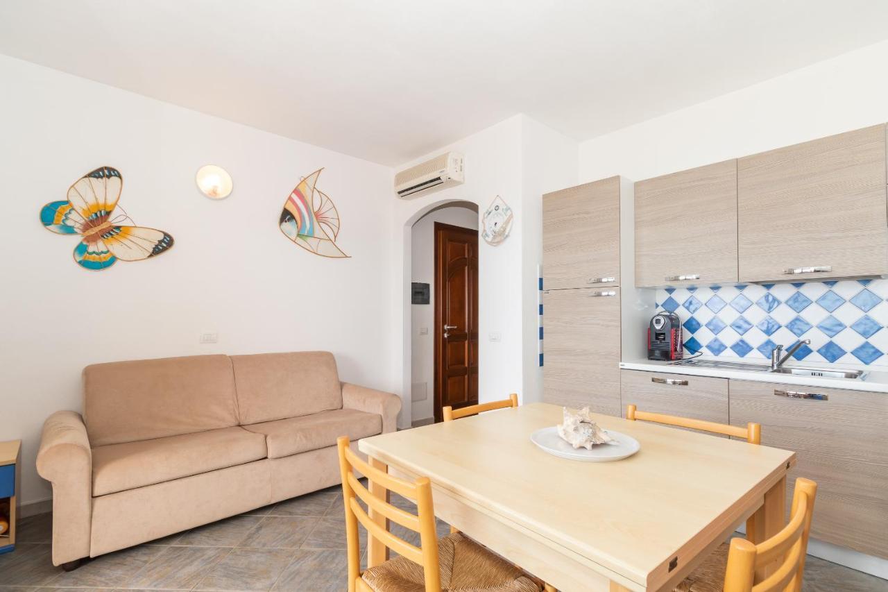 Appartamento Con Piscina 03 Trinita d'Agultu e Vignola Экстерьер фото