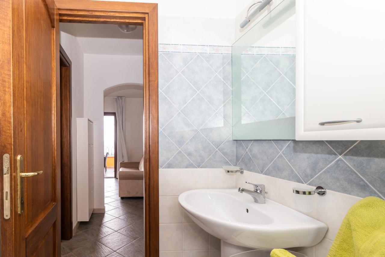 Appartamento Con Piscina 03 Trinita d'Agultu e Vignola Экстерьер фото